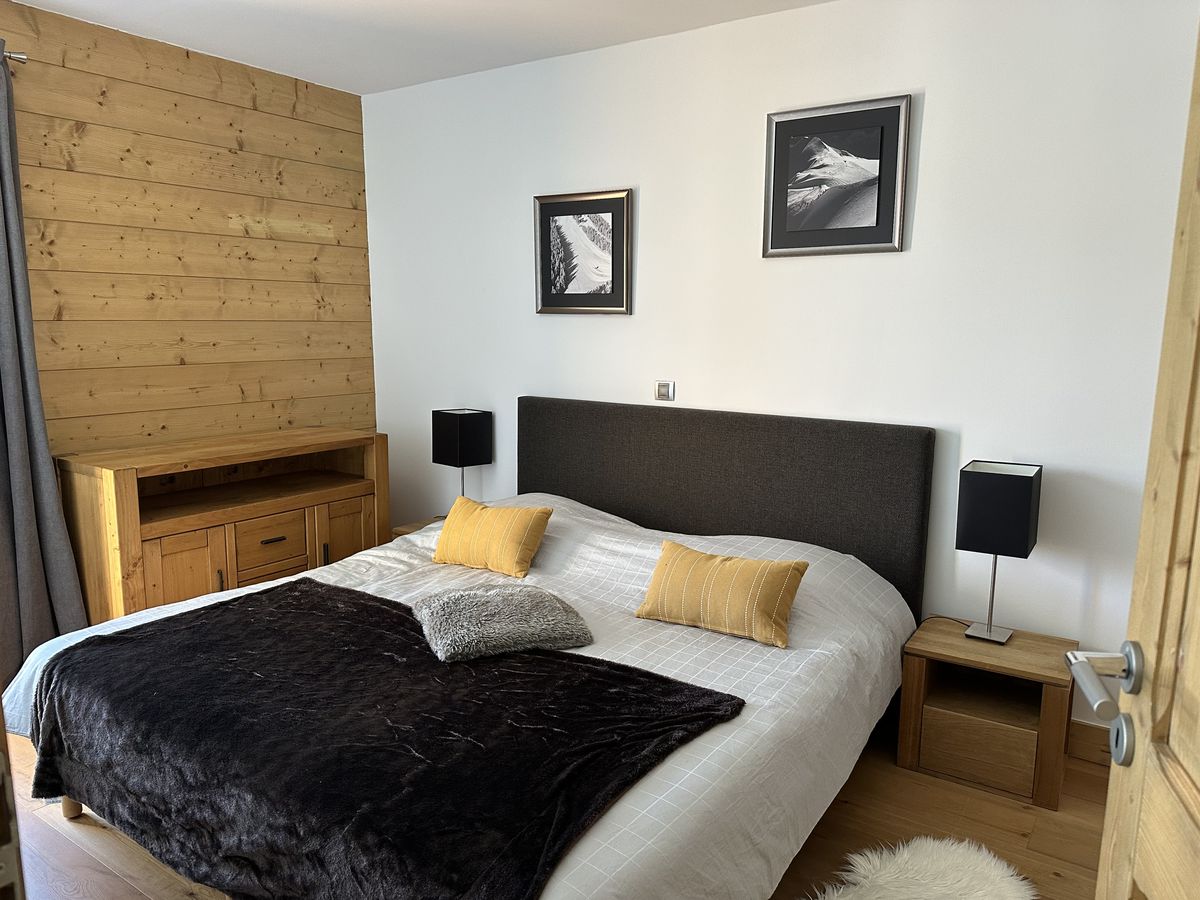 Chambre 1 avec lit queen size 160 cm