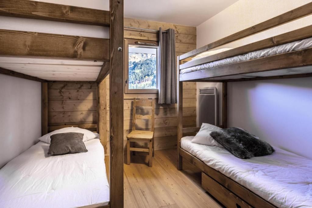 Chambre 3, quatre lits superposés pour les enfants